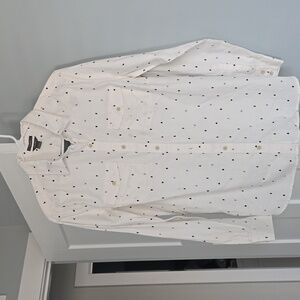 White l/s Shirt with Tree Design